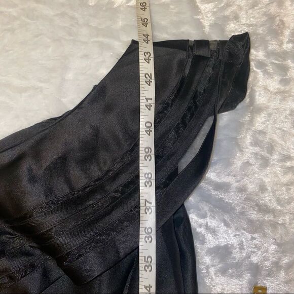 ADRIANNA PAPELL ONE SHOULDER  MIDI DRESS size 0 - Picture 13 of 13